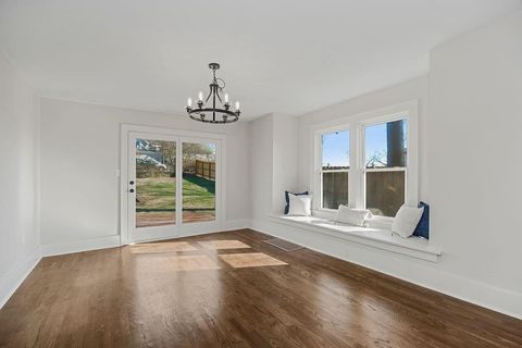 Tiny photo for 730 W College Street, Liberty, MO 64068 (MLS # 2621203)