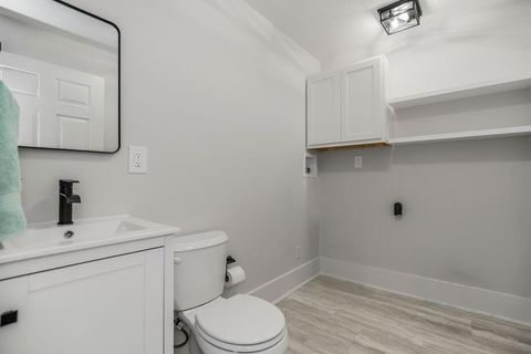Tiny photo for 730 W College Street, Liberty, MO 64068 (MLS # 2621203)