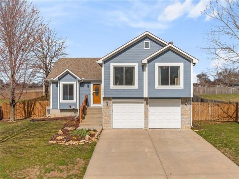 15604 Pebble Terrace Basehor KS 66007