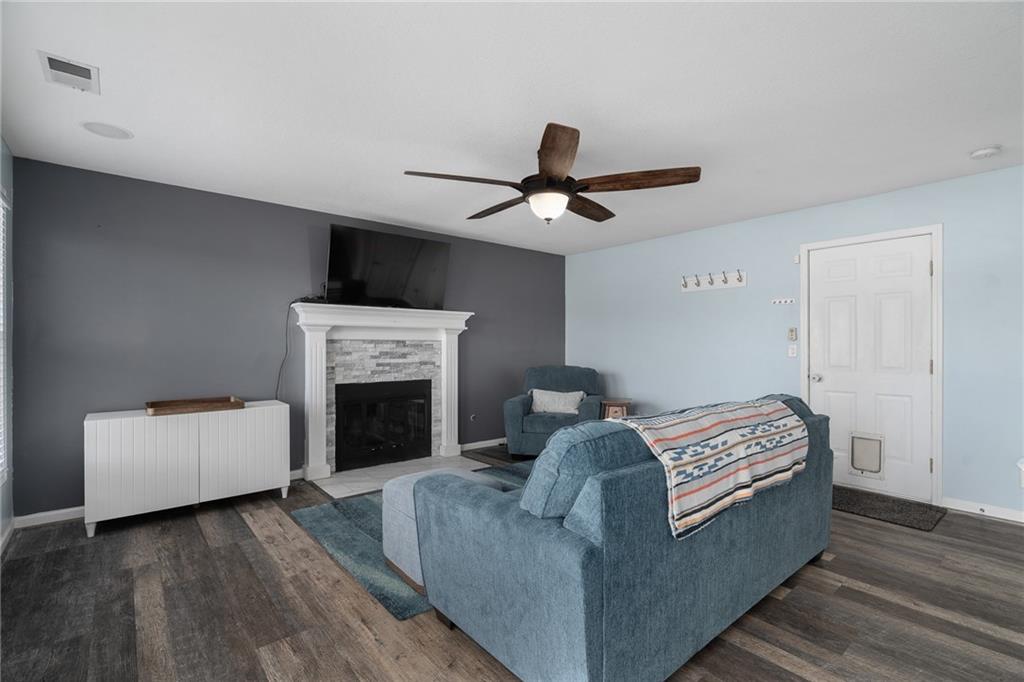 15604 Pebble Terrace