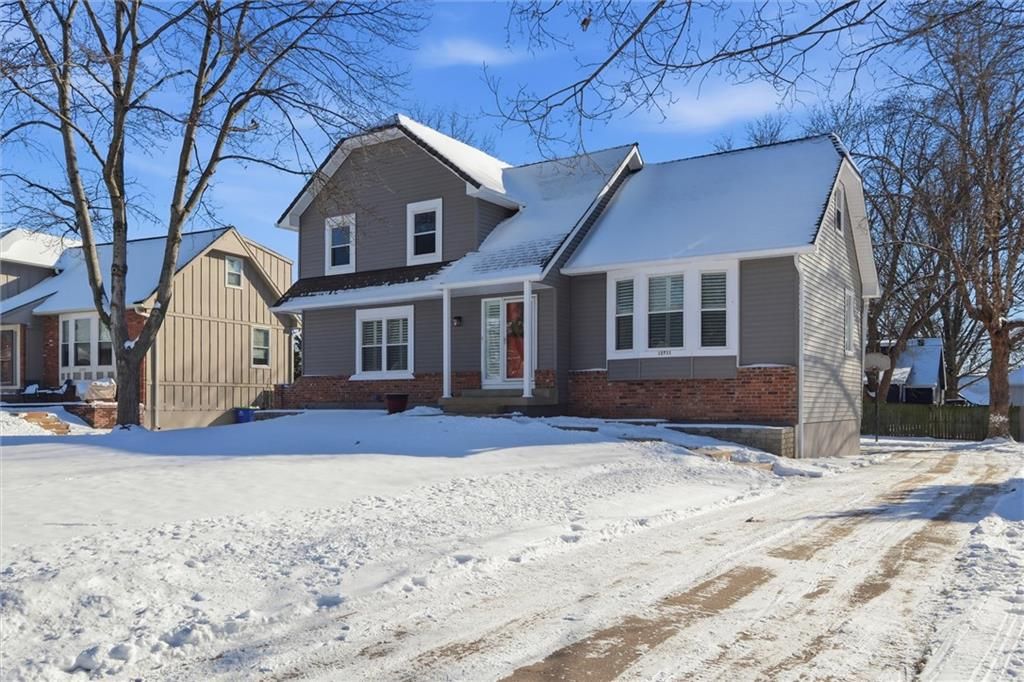 Photo of 12711 W 101st Street, Lenexa, KS 66215 (MLS # 2598247)