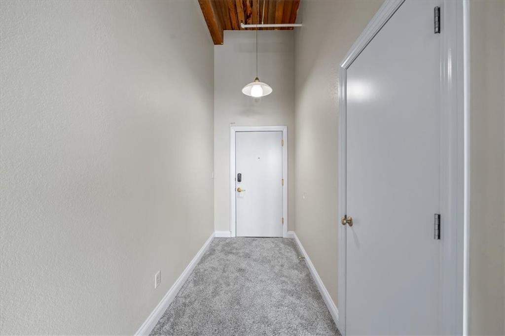 308 W 8th Street 712