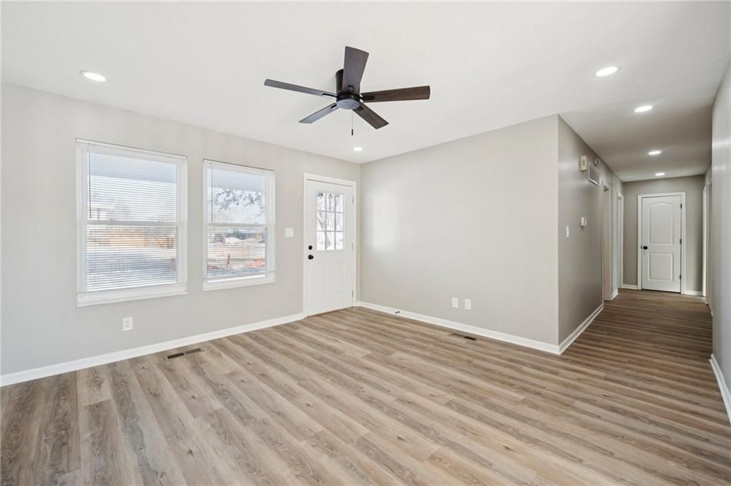 Photo of 103 W Edgewood Drive, Edgerton, KS 66201 (MLS # 2592086)