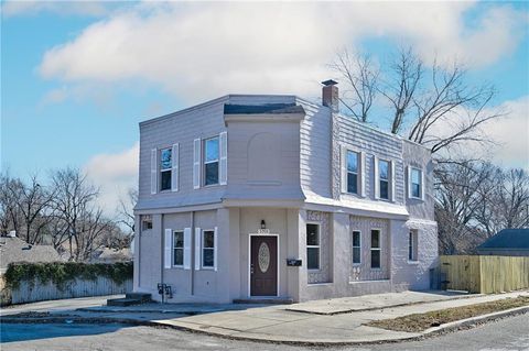 3701 Garner Avenue Kansas City MO 64124