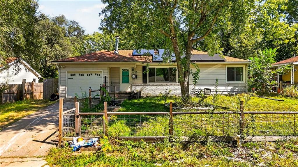 108 N Grant Avenue