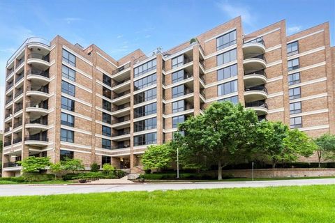 433 Ward Parkway Unit 2s, Kansas City, MO 64112 - #: 2546058