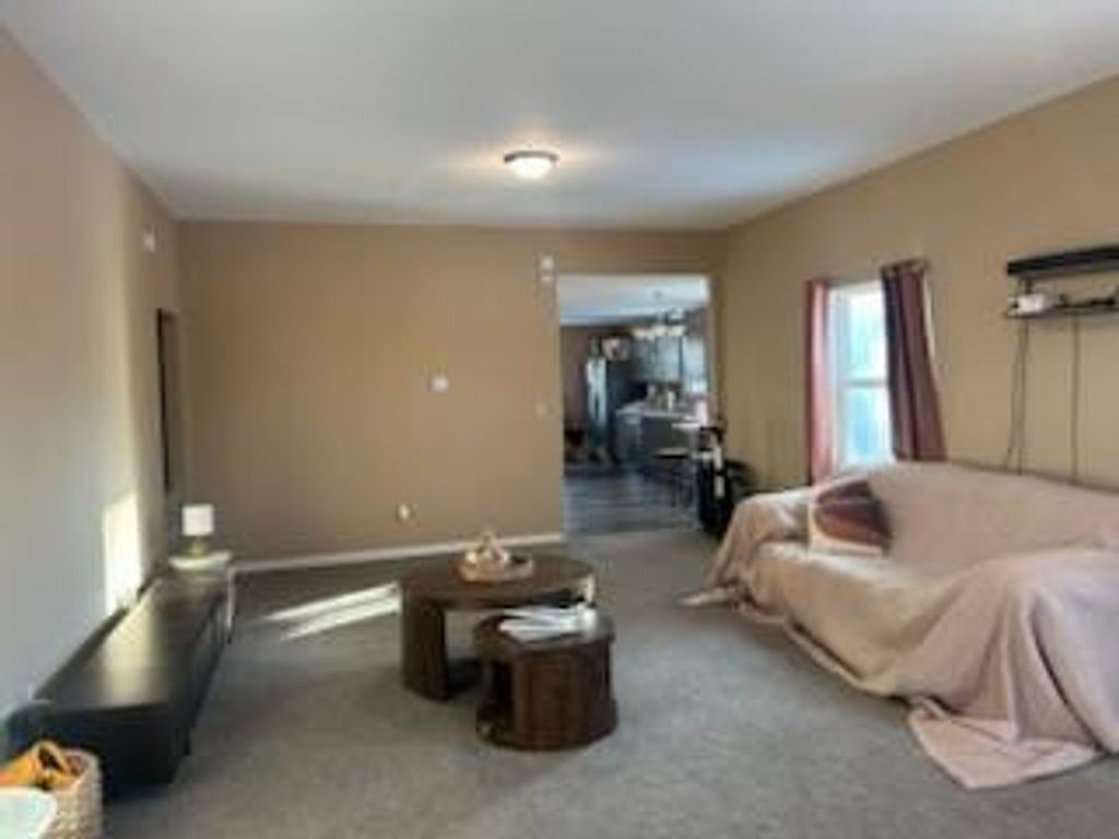 Photo of 906 E 4th Street, Sedalia, MO 65301 (MLS # 2598318)