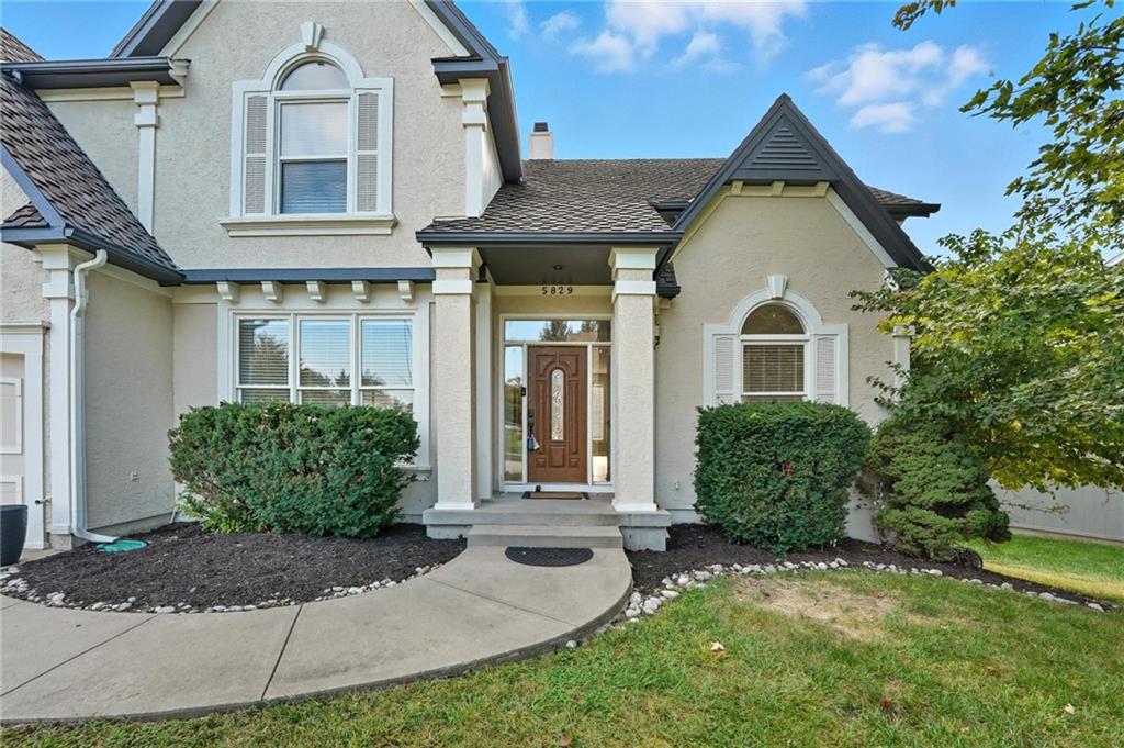 5829 Manor Lane