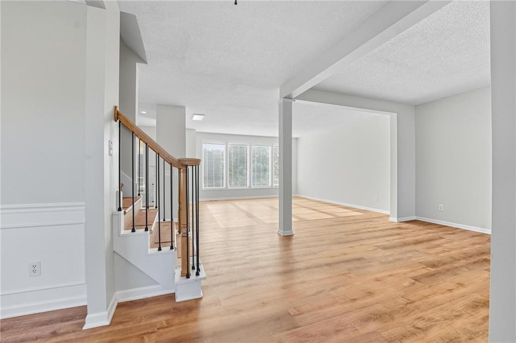 5829 Manor Lane