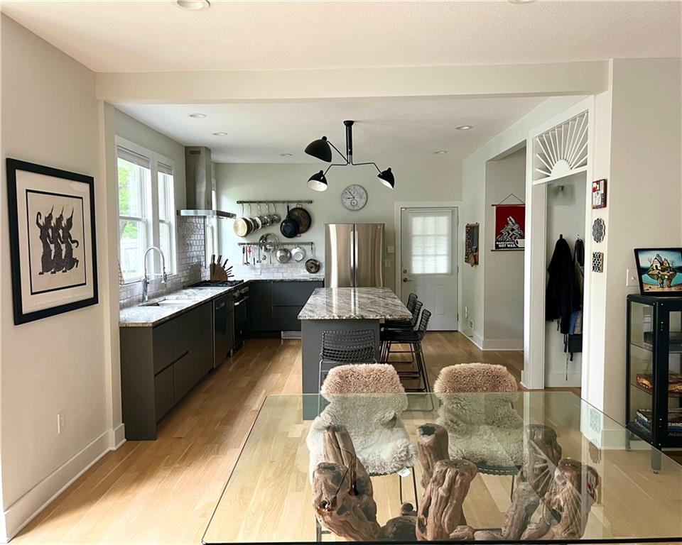 3400 Thompson Avenue