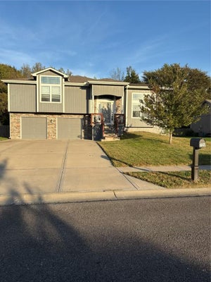 21281 NOBLE ST, SPRING HILL, KS 66083 - Image bd7010545c0e8fa5384fcc7b7a5e5efc/3960777324