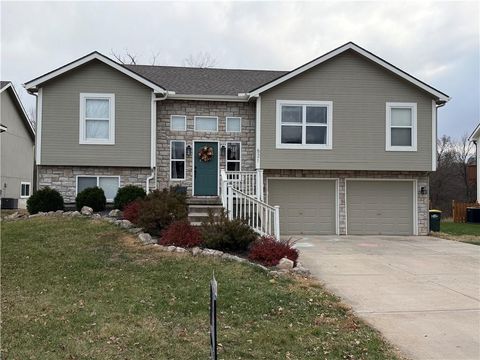 521 Hillbrook Drive Lansing KS 66043