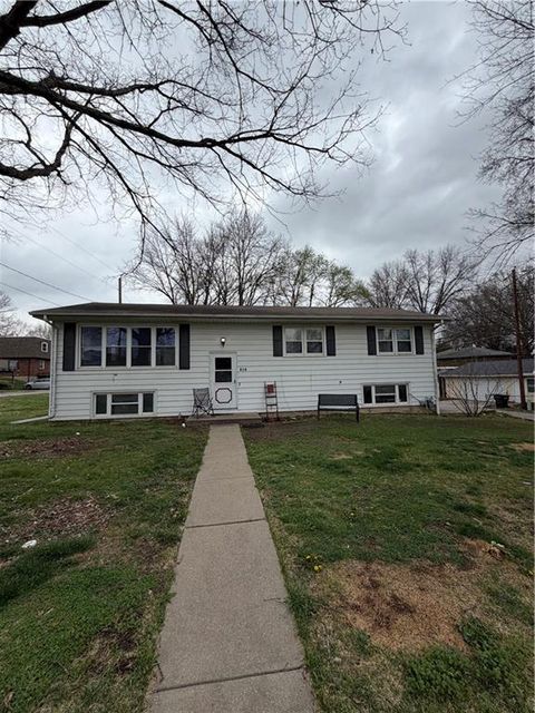 616 Santa Fe Street, Leavenworth, KS 66048 - MLS#: 2612429
