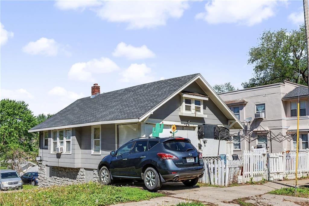 324 Bellaire Avenue