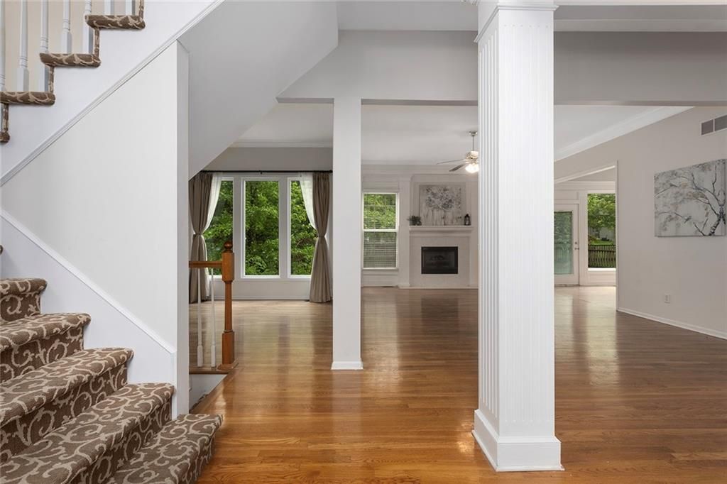 Photo of 12707 W 122nd Street, Overland Park, KS 66213 (MLS # 2618321)