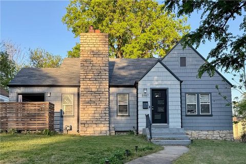 Photo of 5987 Paseo Boulevard, Kansas City, MO 64110 (MLS # 2615596)