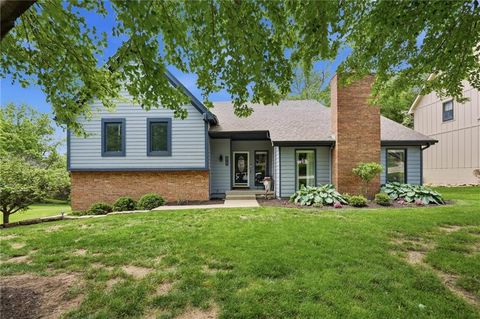 5722 Noland Road, Shawnee, KS 66216 - #: 2619452