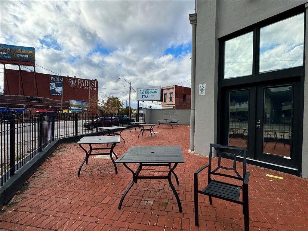 700 Southwest Boulevard