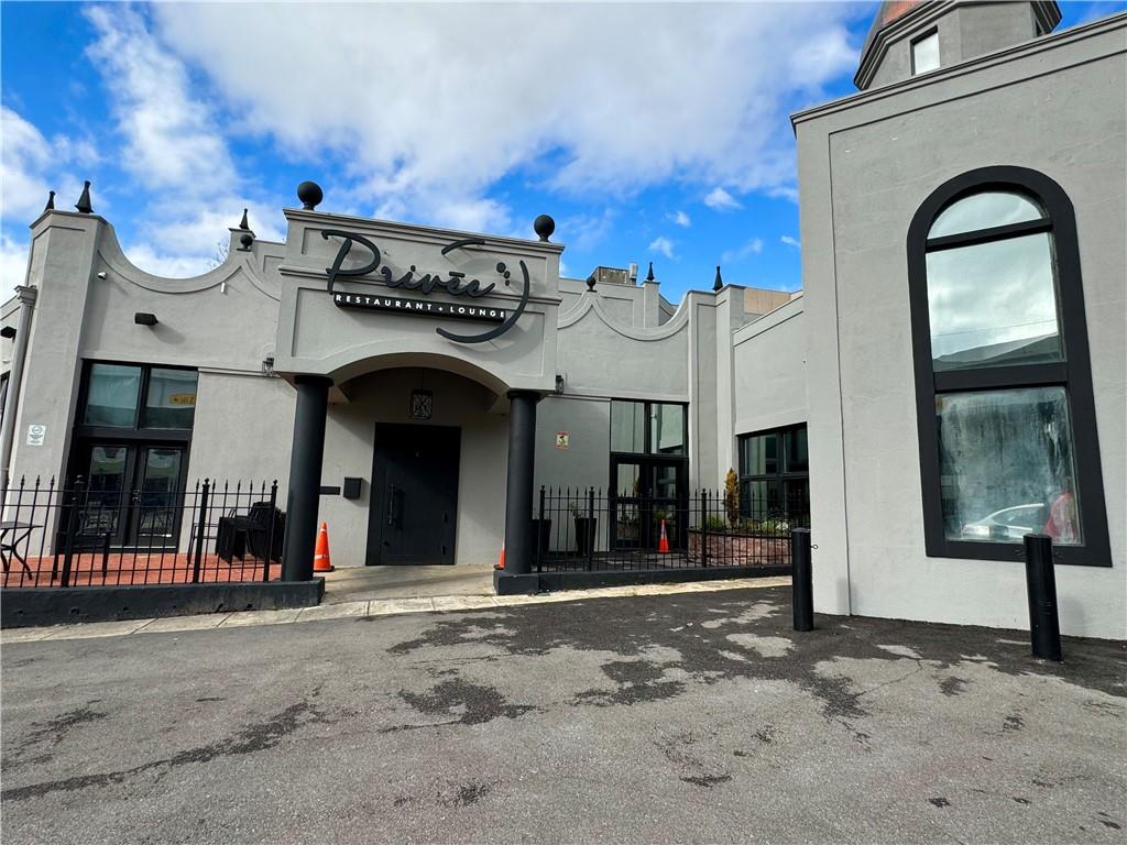 700 Southwest Boulevard