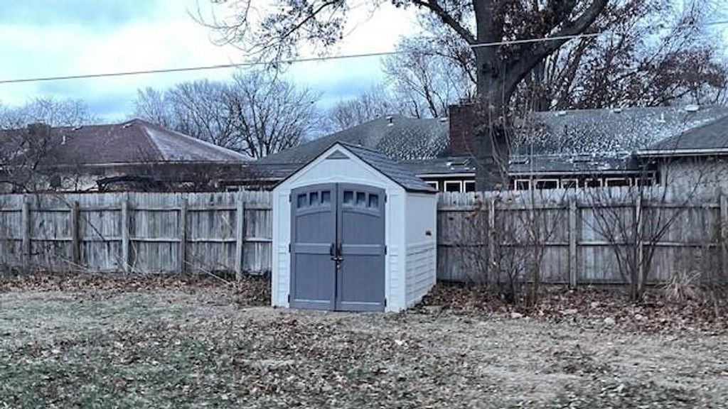 Photo of 3118 SE Arbor Avenue, Topeka, KS 66605 (MLS # 2592617)