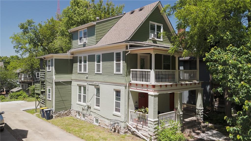 Photo 1 of 30 — 3226 Campbell Street, Kansas City, MO 64109