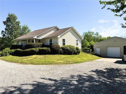 Photo of 605 NW 11 RD Road, Warrensburg, MO 64093 (MLS # 2616416)