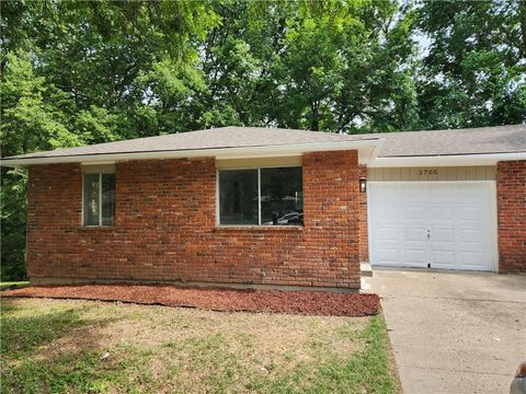 1705 N 76th Terrace Kansas City KS 66112