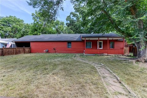 Photo of 6828 Berry Road, Kansas City, KS 66106 (MLS # 2629333)