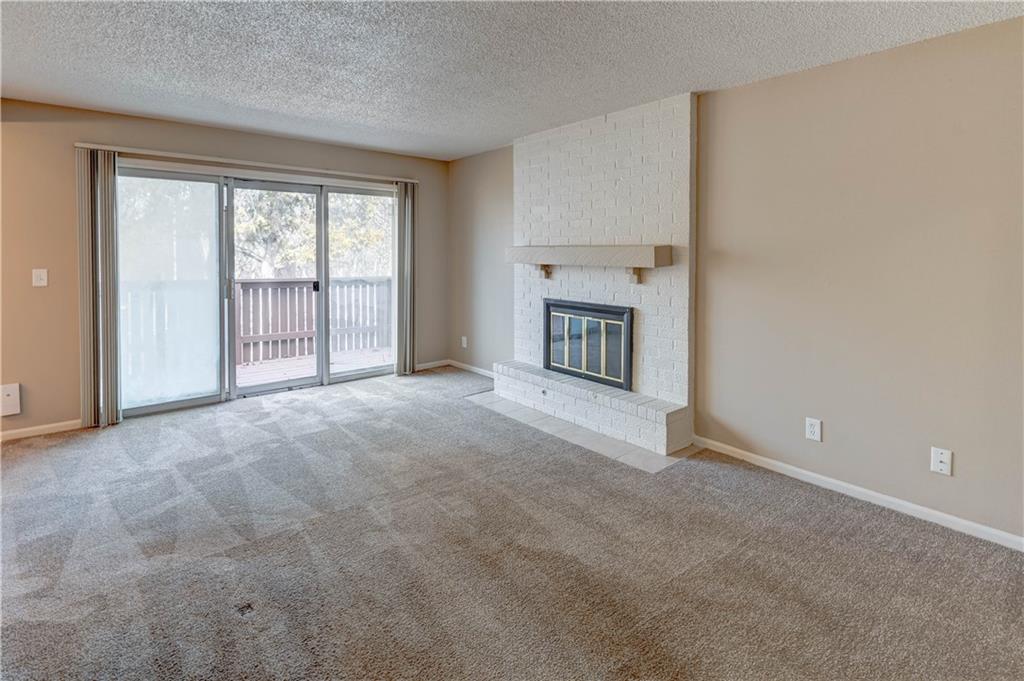 Overland Park, Kansas 66202, United States, 1 Bedroom Bedrooms, ,1 BathroomBathrooms,Residential,Active,11896