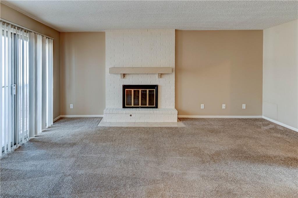 Overland Park, Kansas 66202, United States, 1 Bedroom Bedrooms, ,1 BathroomBathrooms,Residential,Active,11896