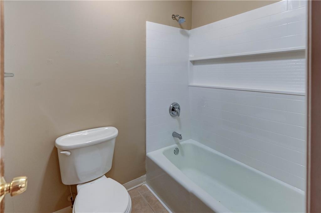Overland Park, Kansas 66202, United States, 1 Bedroom Bedrooms, ,1 BathroomBathrooms,Residential,Active,11896