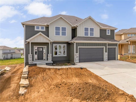 Photo of 19873 W 114th Place, Olathe, KS 66061 (MLS # 2627022)
