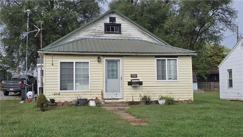 106 S Orange Street, Cameron, MO 64429 - MLS#: 2577290