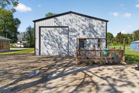 Photo of 105 W 4th Street, Creighton, MO 64739 (MLS # 2617096)