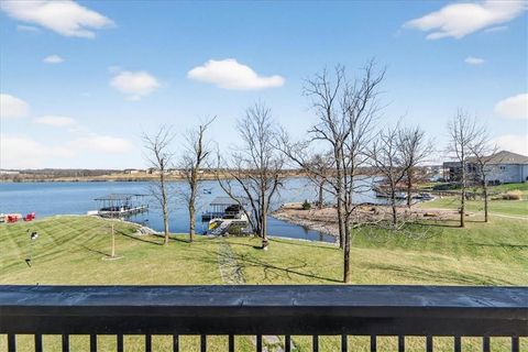 1405 Kensington Lane Raymore MO 64083