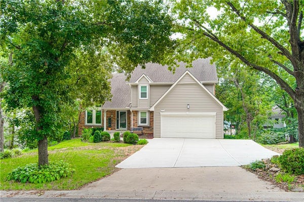 13723 W 75TH PL, SHAWNEE, KS 66216 - Image becfa1de36569e511dd09b284d16fde9/3462546554