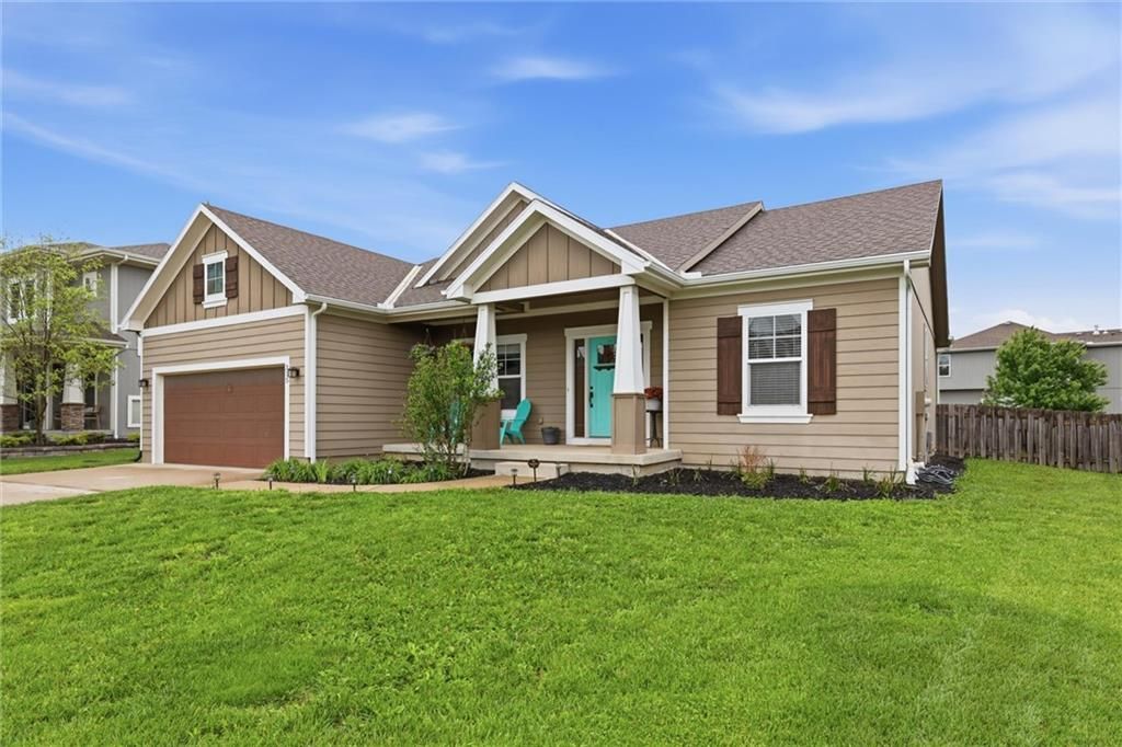 Photo of 315 N Laurel Street, Gardner, KS 66030 (MLS # 2618377)
