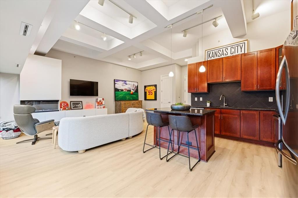 1101 Walnut Street 508