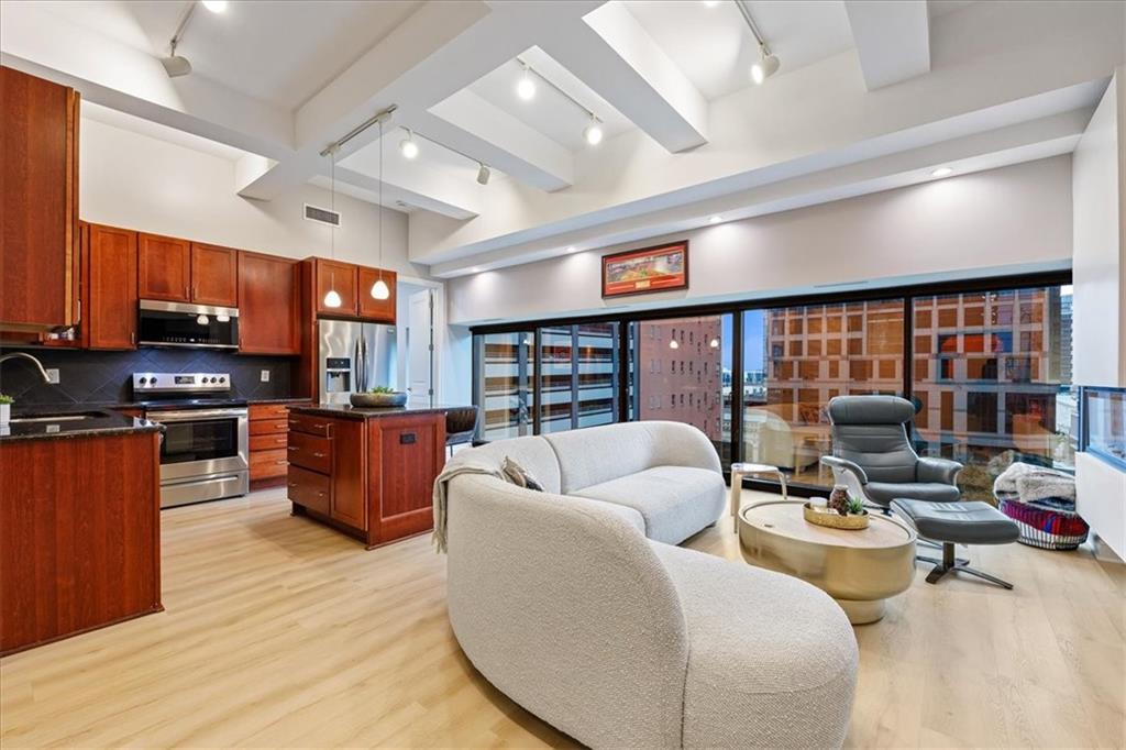 1101 Walnut Street 508
