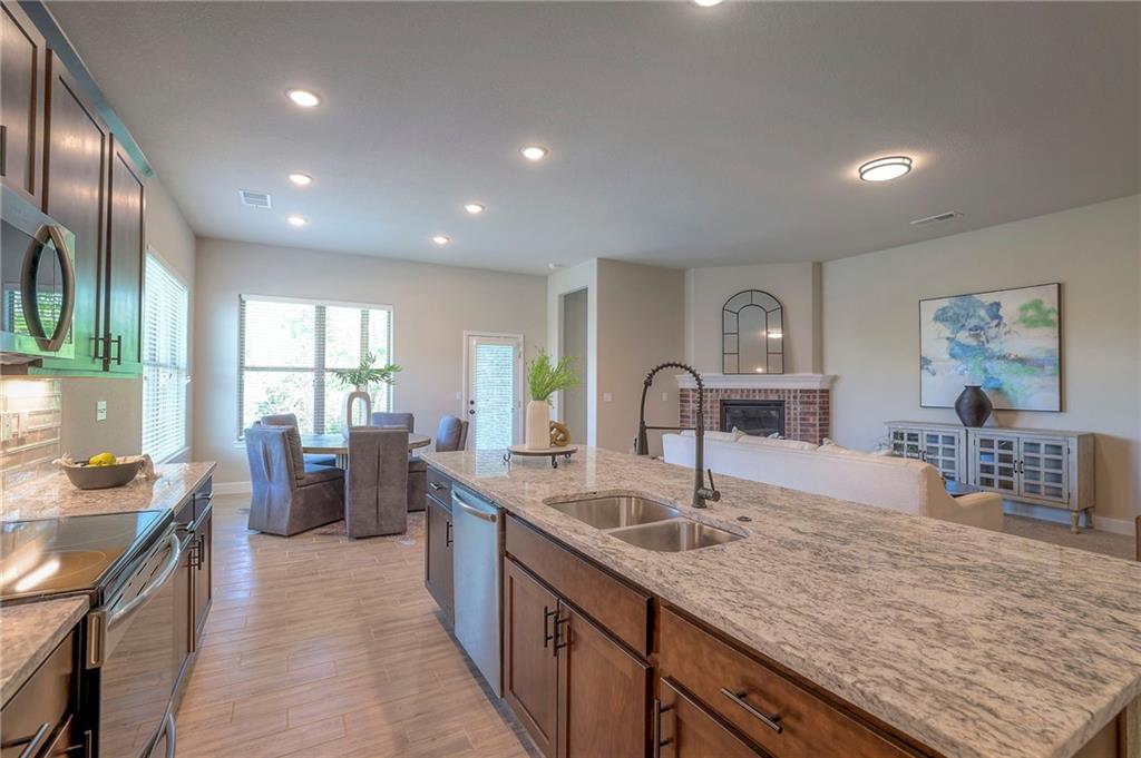 18460 W 195 Terrace