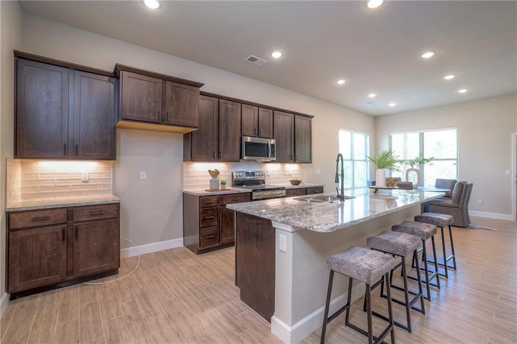 18460 W 195 Terrace