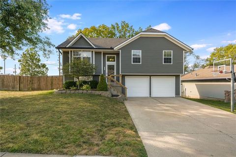 1052 SW Twin Creek Drive, Lee\'s Summit, MO 64081 - MLS#: 2565539