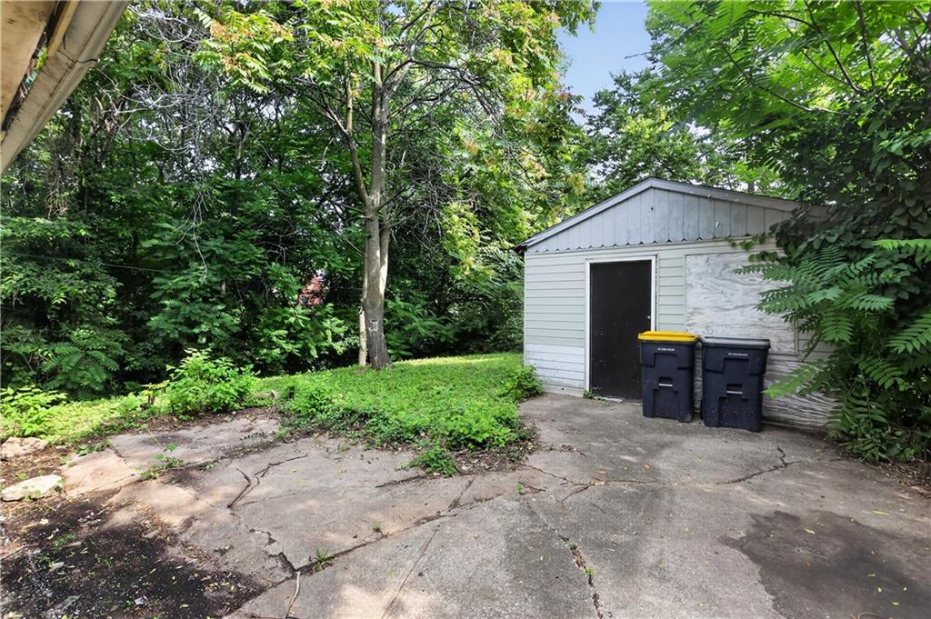 1322 E 82nd Street
