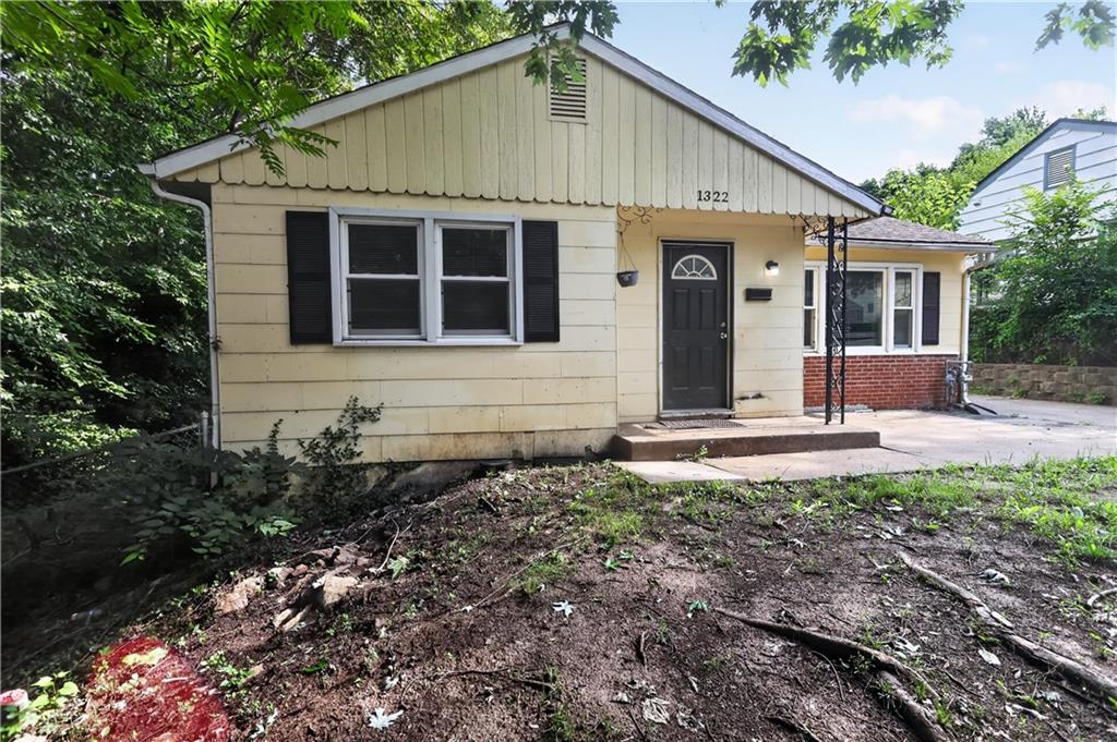 1322 E 82nd Street