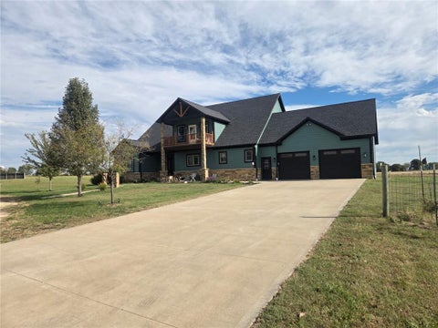 Photo of 19704 W 278th Terrace, Paola, KS 66071 (MLS # 2648581)