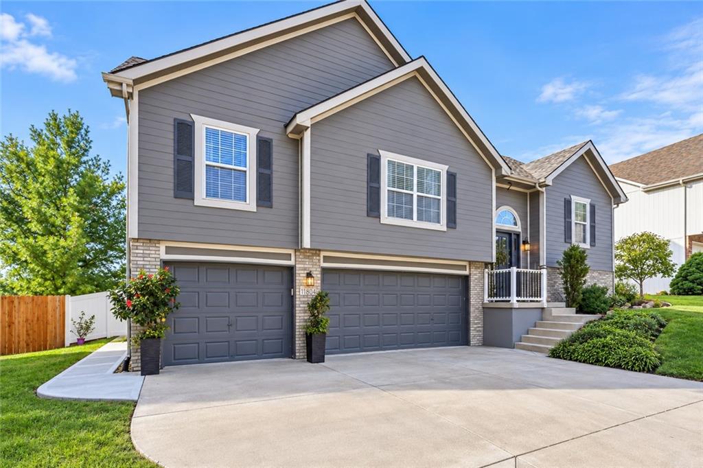 1804 SE Kenwood Drive