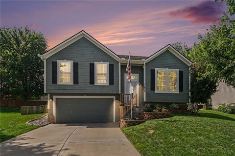 Photo of 11010 N Booth Avenue, Kansas City, MO 64157 (MLS # 2641168)