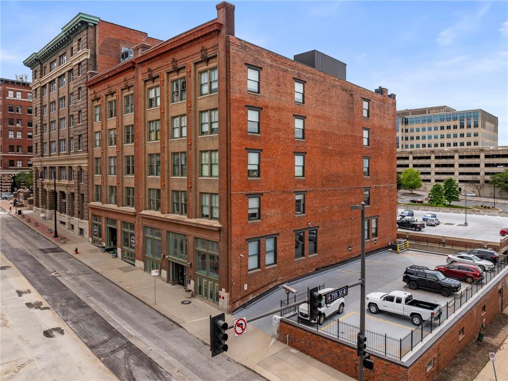 700 Broadway Boulevard 210