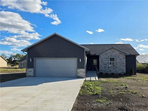 Photo of 601 Pearl Avenue, Independence, KS 67301 (MLS # 2584910)