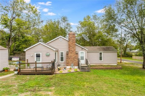 Photo of 104 W 3rd Street, Freeman, MO 64746 (MLS # 2581616)
